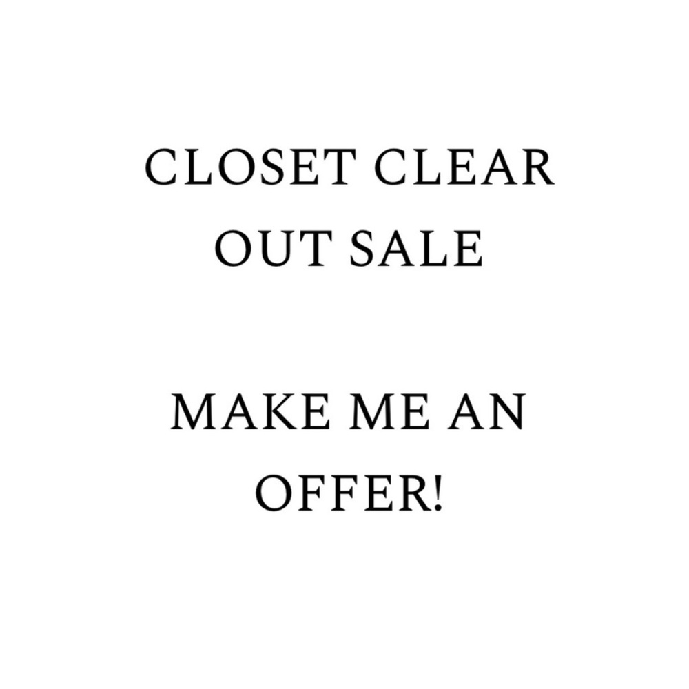 🎉 NEW YEAR, NEW CLOSET CLEAR OUT SALE!  MAKE ME AN OFFER 💲
